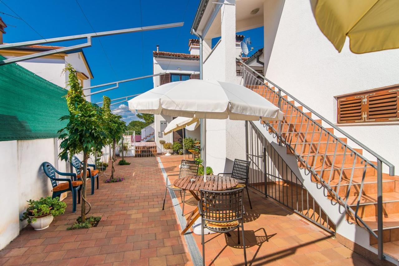 Apartments Pernar بوريتش المظهر الخارجي الصورة